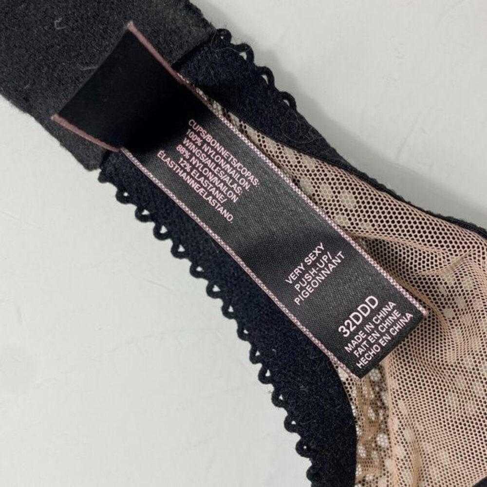 Victoria's Secret Very Sexy Push-Up Bra Nude with Black Lace - Picture 5 of 5